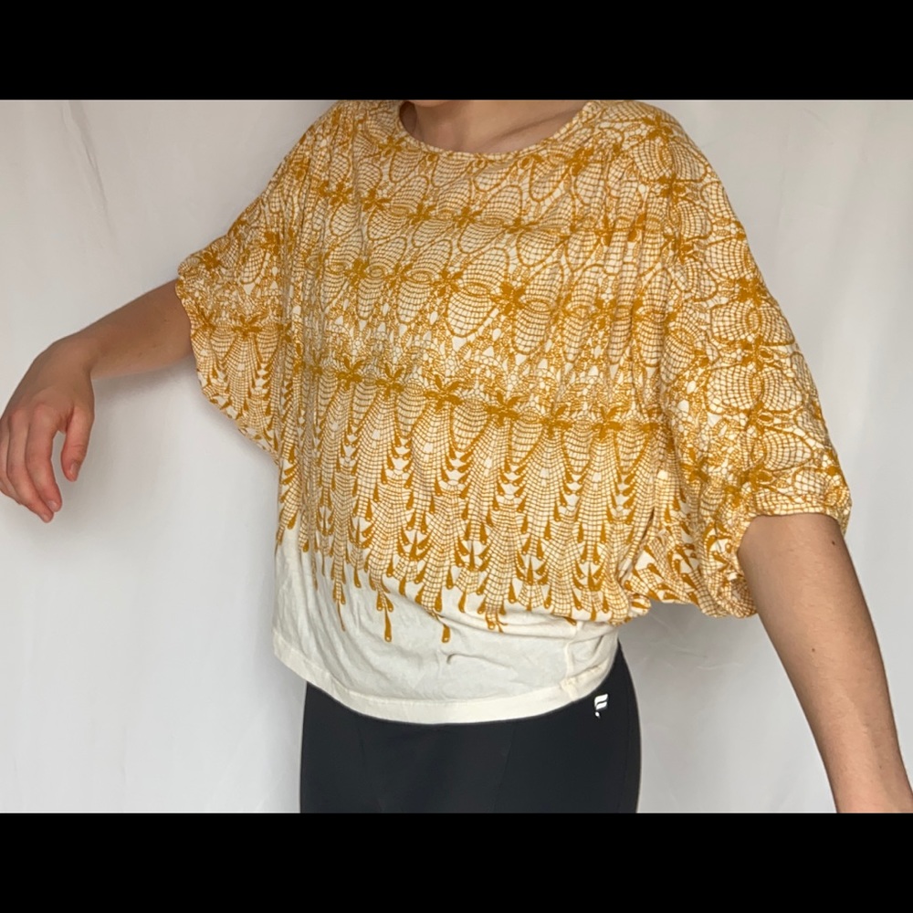 yellow top